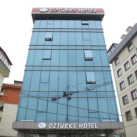 Oeztuerks Hotel Istanboel Buitenkant foto
