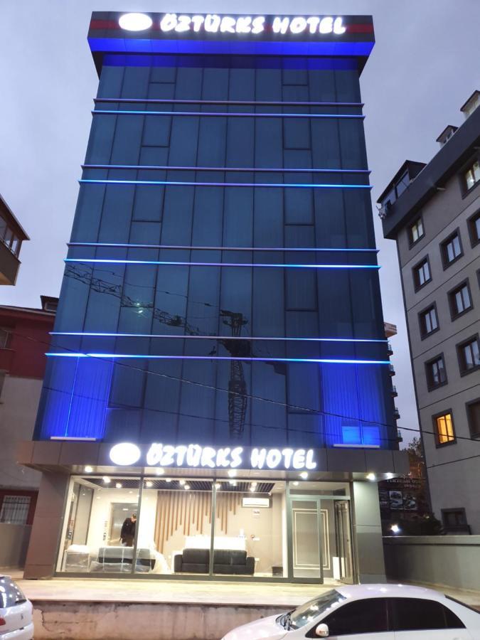 Oeztuerks Hotel Istanboel Buitenkant foto